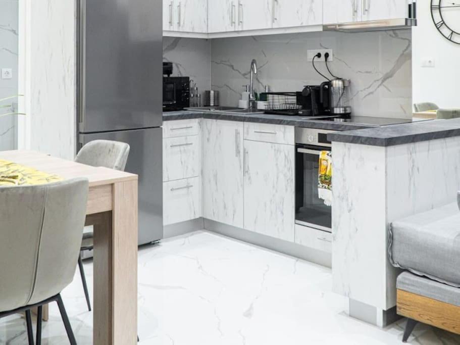 Diamond In Kolonaki Central Athens Apartment ภายนอก รูปภาพ
